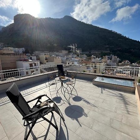 شقة La Terrazza Sul Golfo كاستيلاّماري ديل غو المظهر الخارجي الصورة