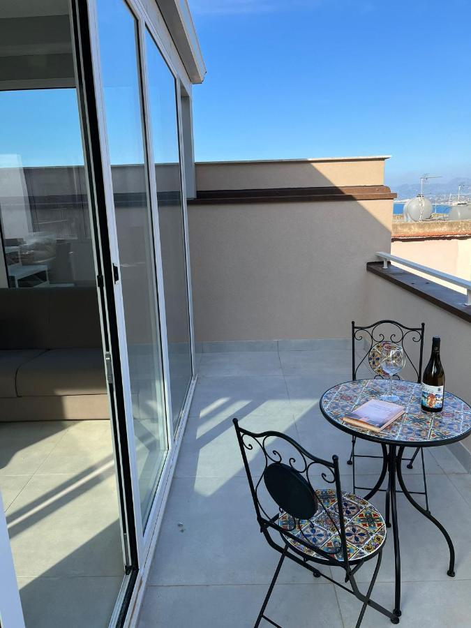 شقة La Terrazza Sul Golfo كاستيلاّماري ديل غو المظهر الخارجي الصورة